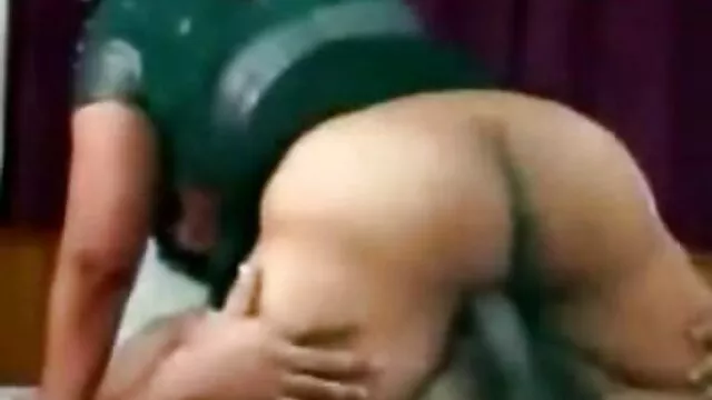 Porno chaud pas d'inscription  Bombard sexe amateur video francaise une maigre fille dans elle chatte