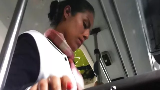 Porno chaud pas d'inscription  Une femme russe à la video amateur libertin francais peau foncée a pris une bite dans un endroit serré