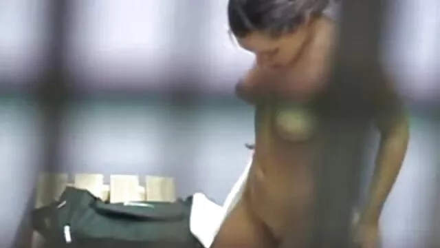 Porno chaud pas d'inscription  Fille nue avec de gros seins bronzer sur la film sexe amateur francais plage de nudistes