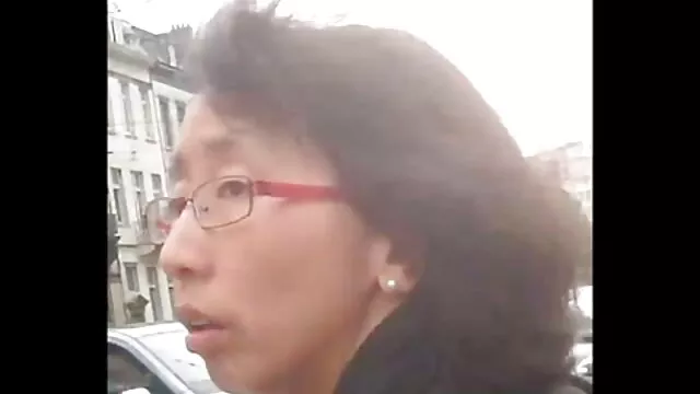 Porno chaud pas d'inscription  La cousine se tire sur french hidden porn le lit et promet d'avoir chaud se duck