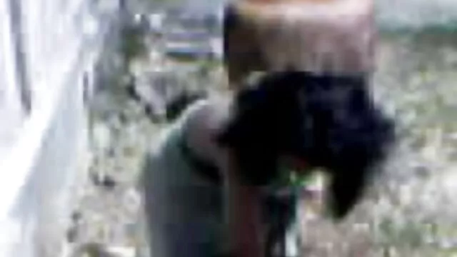 Porno chaud pas d'inscription  Épais sperme est serrant video x amateur gratuit francais sur ses gros seins Seins
